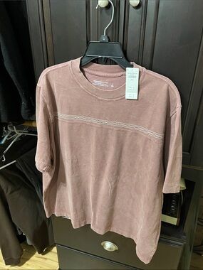 Abercrombie & Fitch Men's Washed Mauve Short-Sleeve Crewneck Tee